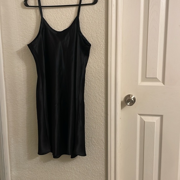 Gilligan & O’Malley Silk Black Camisole/ Size Large / Great Condition - Picture 2 of 6